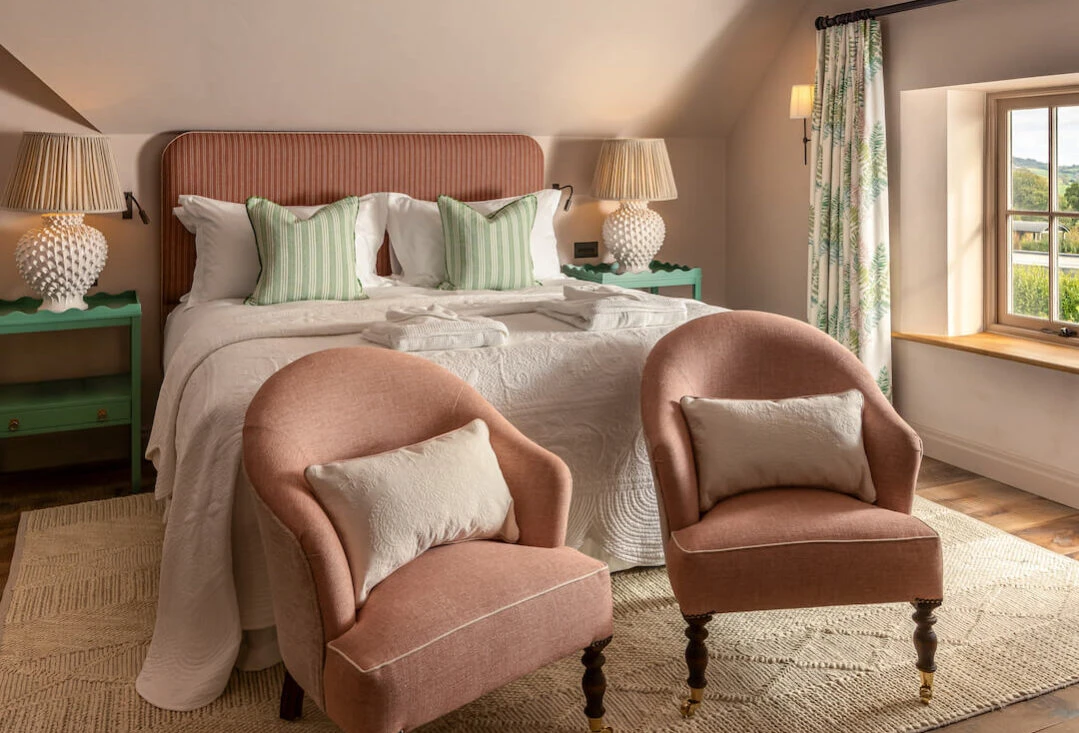 Louma-Dewdrop-Main-House-1080-1079×733